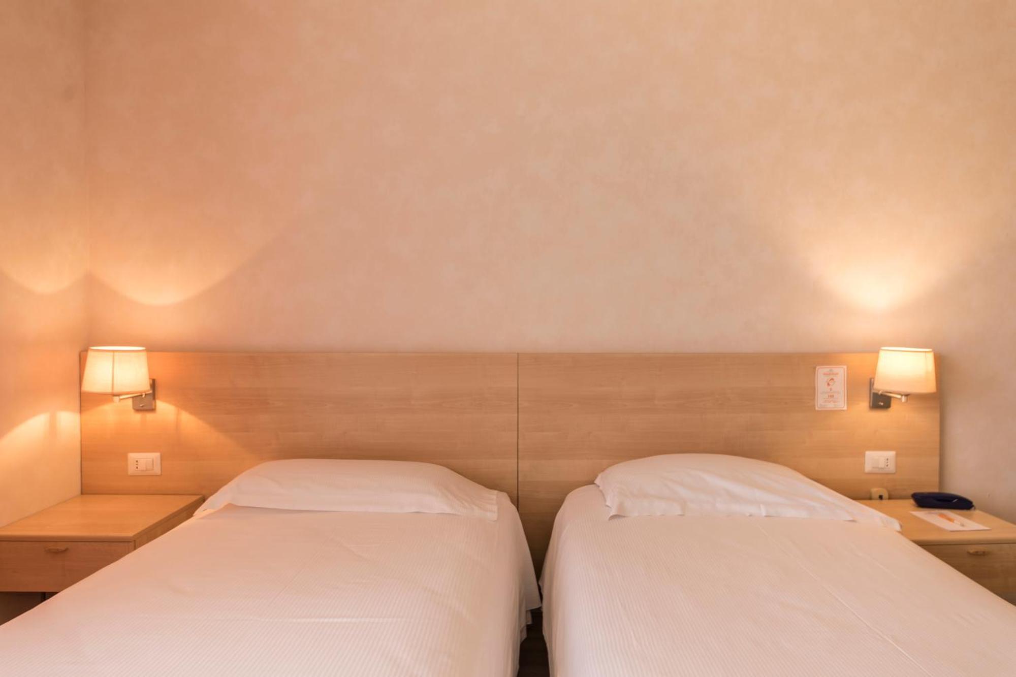 Hotel Donatello Imola Ngoại thất bức ảnh