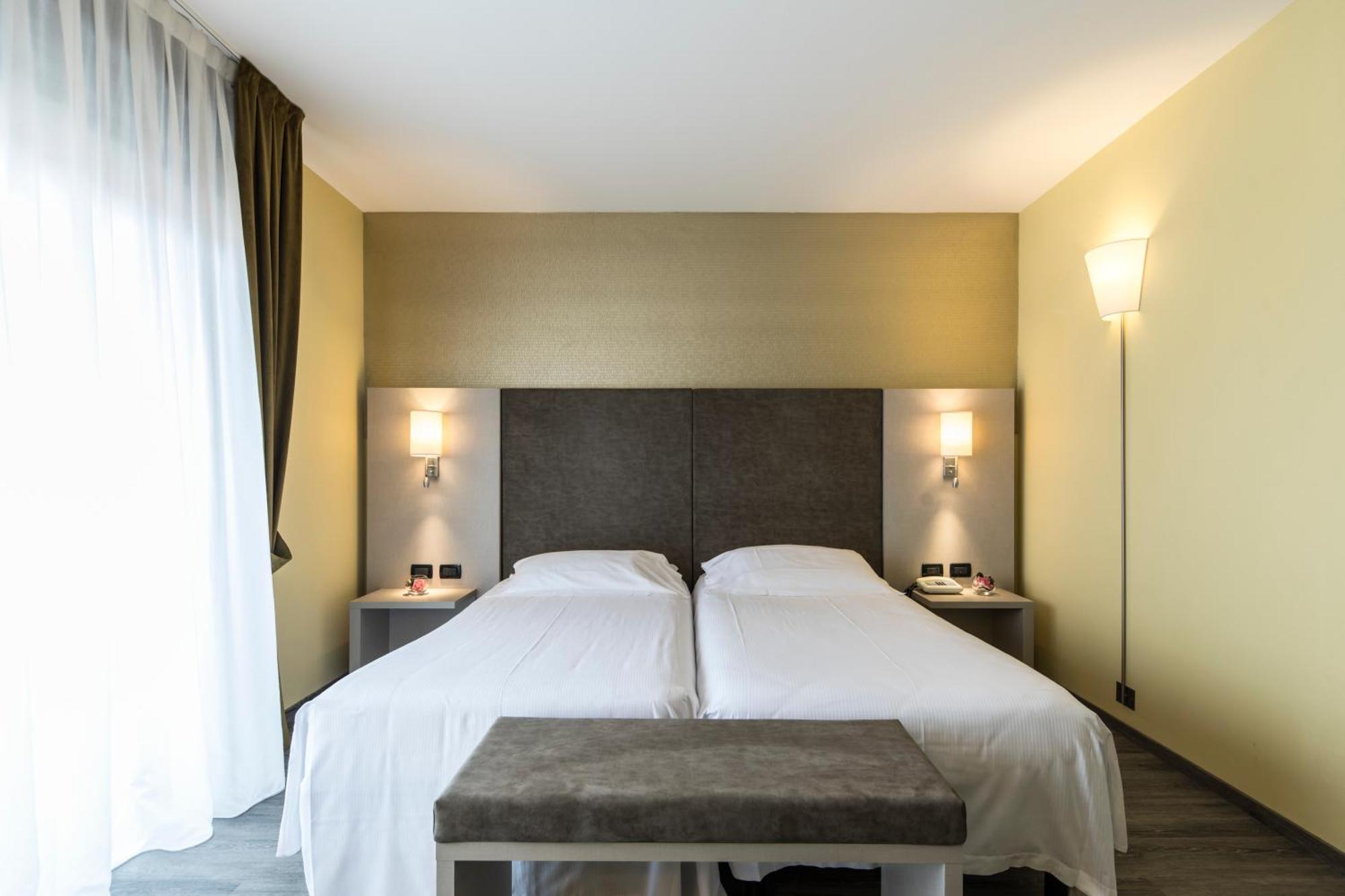 Hotel Donatello Imola Ngoại thất bức ảnh