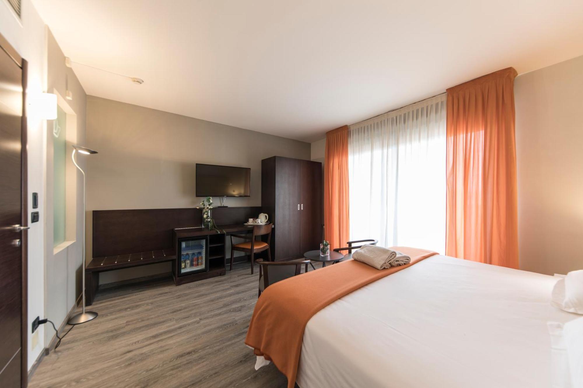 Hotel Donatello Imola Ngoại thất bức ảnh