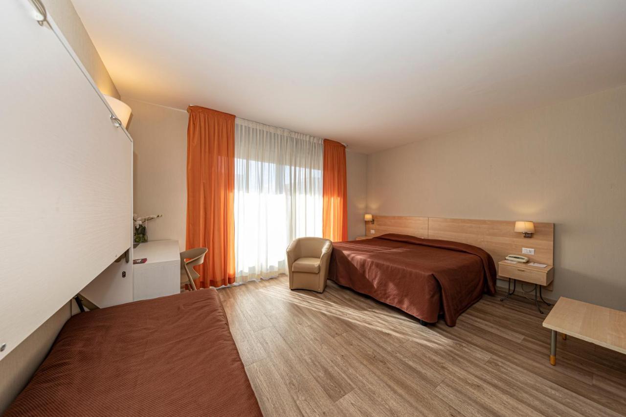 Hotel Donatello Imola Ngoại thất bức ảnh